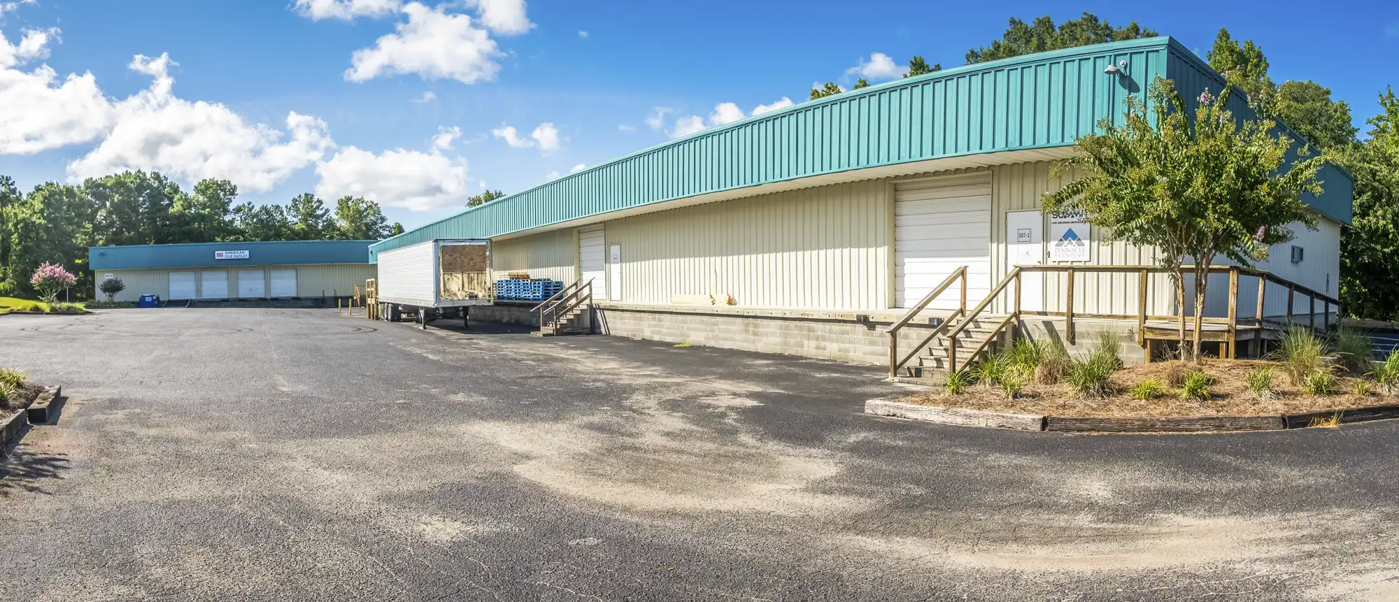 305, 307 & 309 Raleigh Street